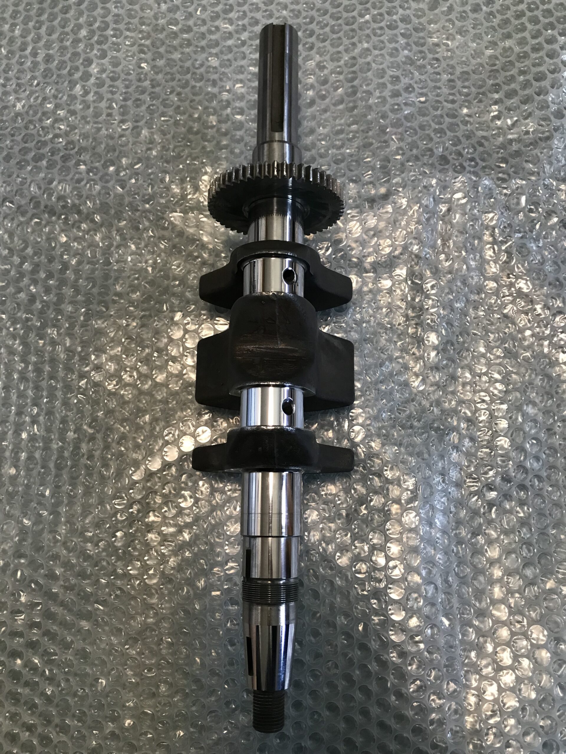 芝刈り機　クランクシャフト