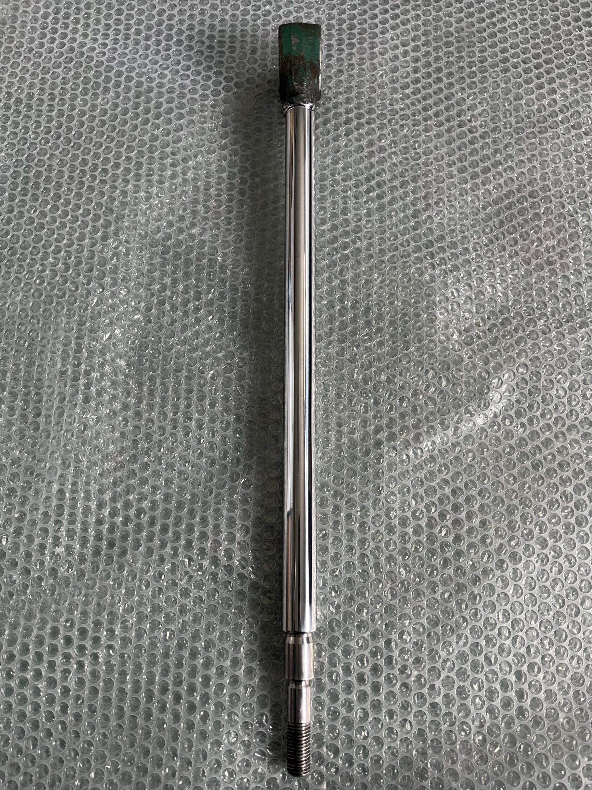 油圧シリンダーロッド