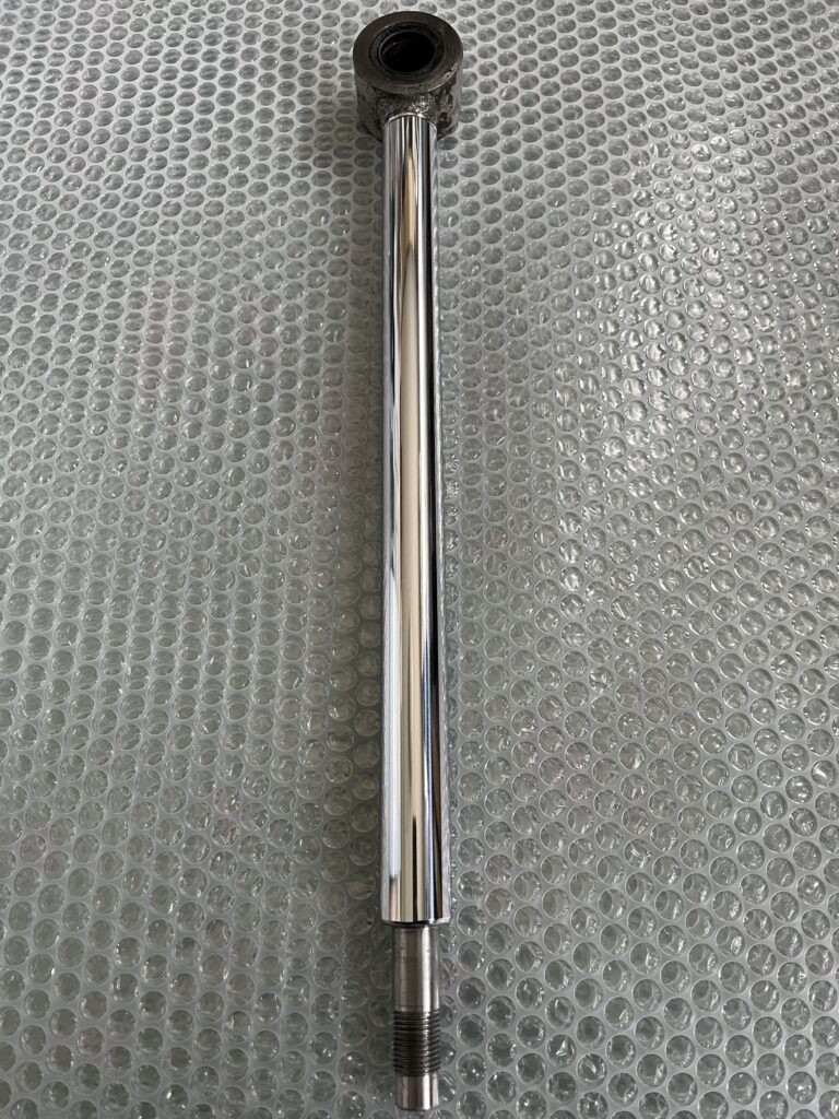 油圧シリンダーロッド